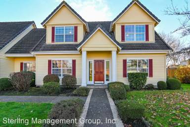 Main picture of 3394 Hampton Way