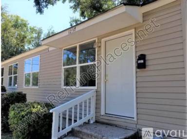 Main picture of 1211 Holden Dr