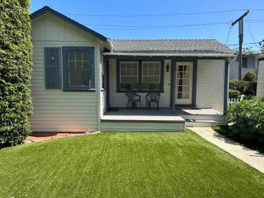 Main picture of Charming Burlingame Cottage with Private Yard