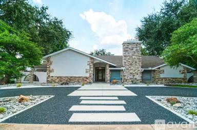Main picture of 6940 Brookshire Dr