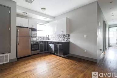 Main picture of 1329 Pacific St