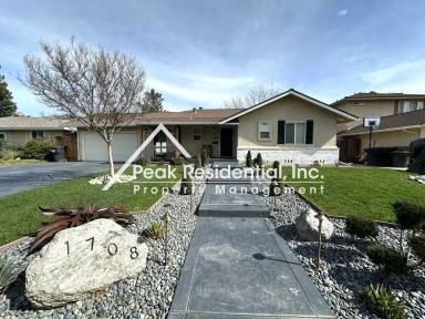Main picture of 1708 Pluto Way