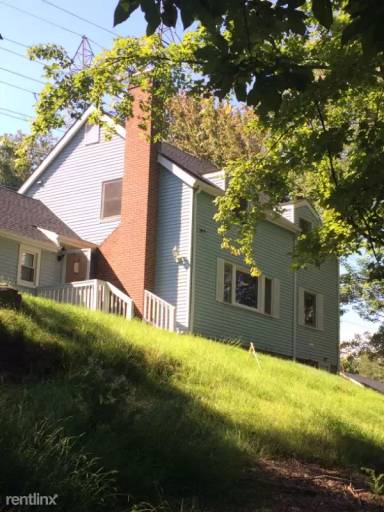 Main picture of 312 W Cedar St