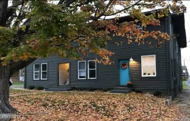 Main picture of 406 Montgomery St