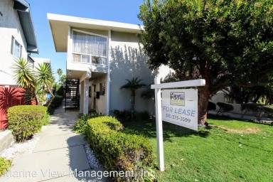 Main picture of 2205 Vanderbilt Ln