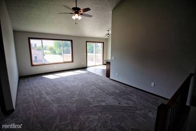 Main picture of 1209 N Archer Ave