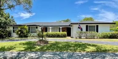 Main picture of 17020 SW 87th Ave