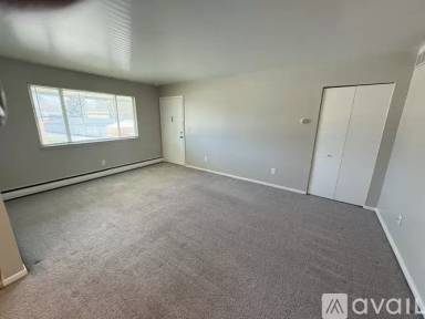 Main picture of 421 Parkdale Ave