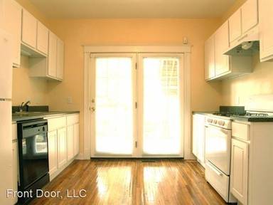 Main picture of 5744 Pershing Ave