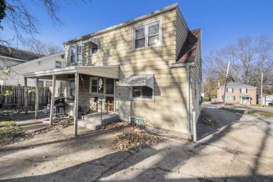 Main picture of 424 N Riverview Dr