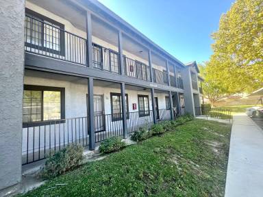 Main picture of 44036 25th St W