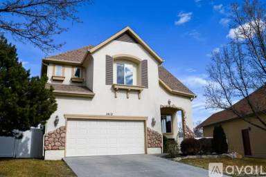 Main picture of 1412 W Pinyon Pines Way