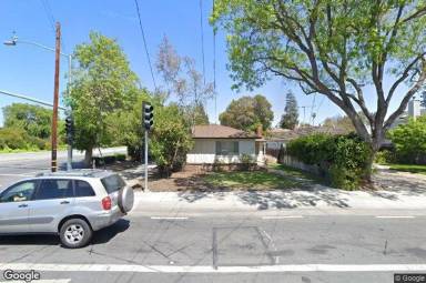 Main picture of 2421 Louis Rd