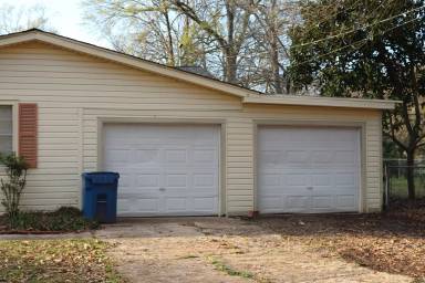 Main picture of 308 W Warriner Ave