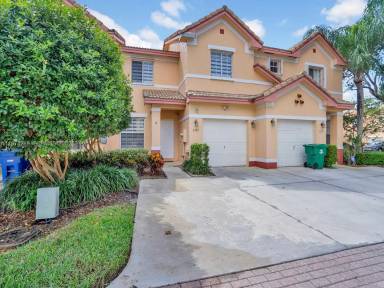 Main picture of 8664 SW 22nd Ct