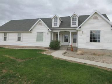 Main picture of 917 S Laurie Ln