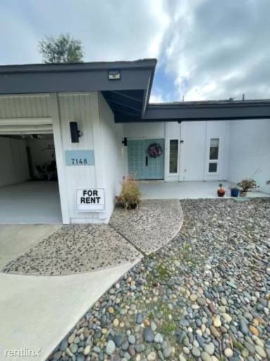 Main picture of 7148 Estrella de Mar Rd