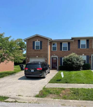 Main picture of 2049 Edgewood Dr