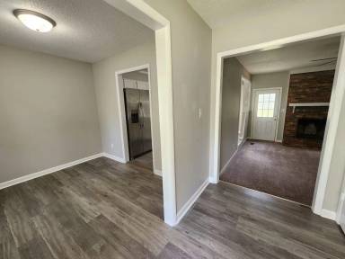 Main picture of 6701 Vaughn Rd
