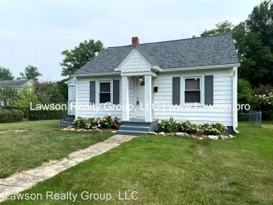 Main picture of 16 Maccie St