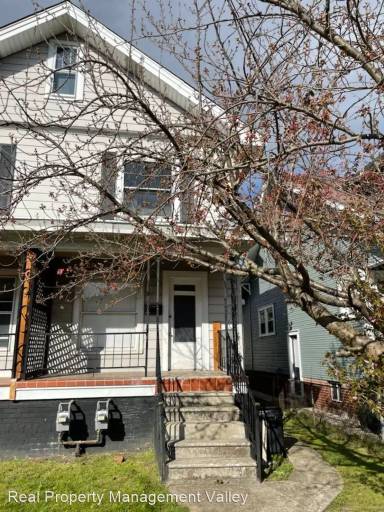 Main picture of 1528 Lewis St