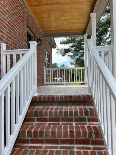 Main picture of 109 Swanson Ct