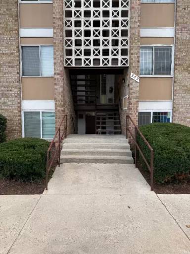 Main picture of 582 Wilson Bridge Dr
