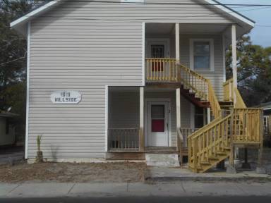 Main picture of 1616 Hillside Dr S