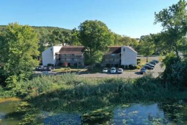 Main picture of 369 371 Woodford Ave