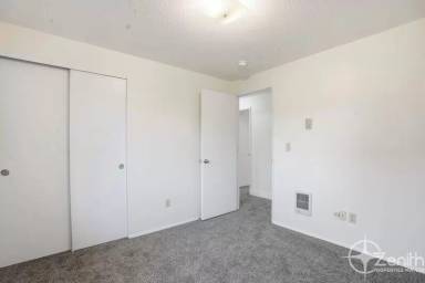 Main picture of 16113 NE 4th Way
