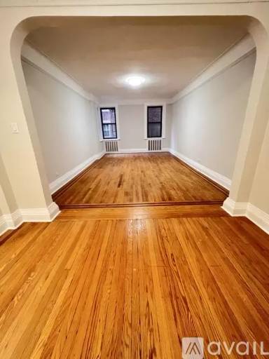 Main picture of 78 12 35 Ave