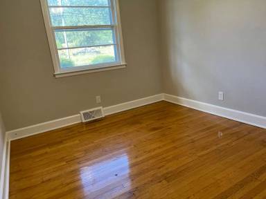 Main picture of 69 Russell Woods Dr