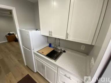 Main picture of 60 Hunt Way