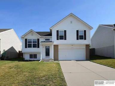 Main picture of 19634 W St