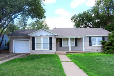 Main picture of 3206 31st St