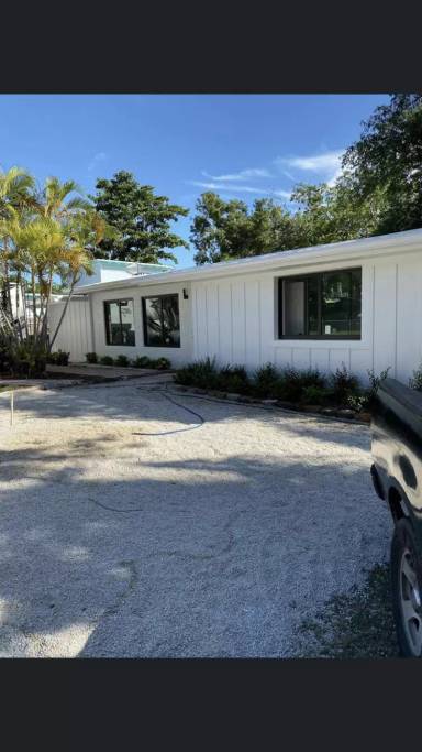 Main picture of 446 Largo Ave