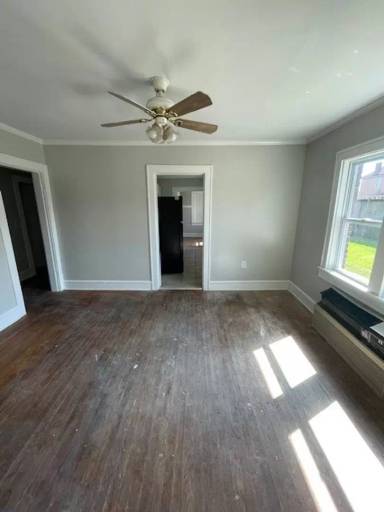 Main picture of 105 N Hatton Ave