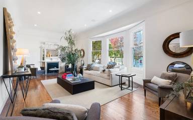 Main picture of 199 Carl St