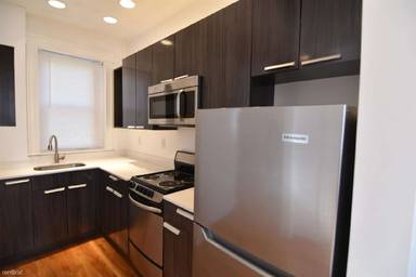 Main picture of 191 Park Dr