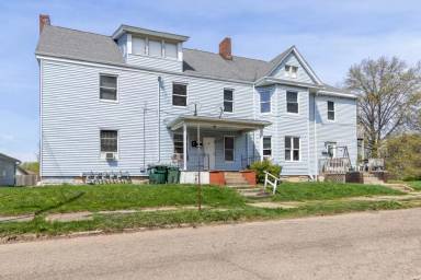 Main picture of 205 W Cambridge St