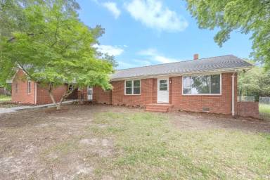 Main picture of 2171 Bud Lipscomb Rd