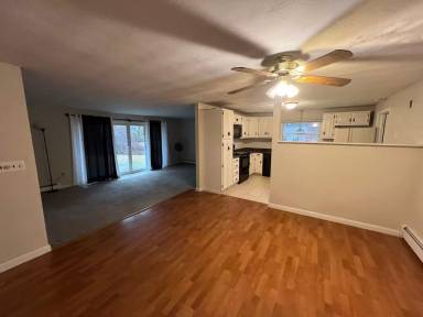 Main picture of 40 Karen Rd