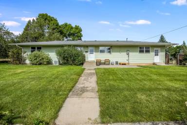 Main picture of 2231 Moffett Dr