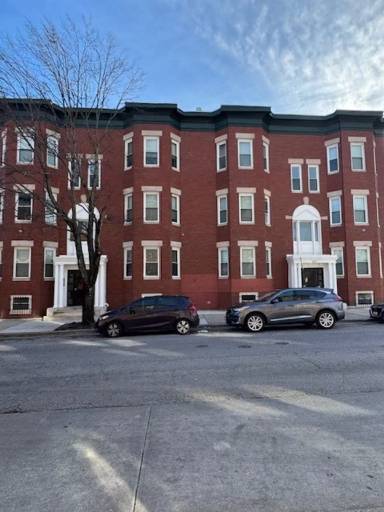 Main picture of 841 Whitelock St