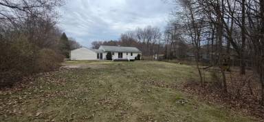 Main picture of 20 Woodmere Dr