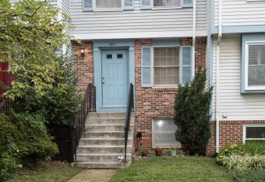 Main picture of 2811 Middleboro Dr