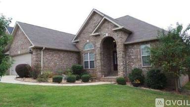 Main picture of 211 Charlotte Dr