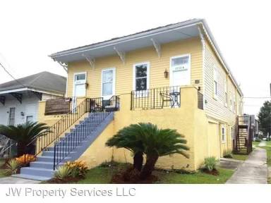Main picture of 2234 Lapeyrouse St