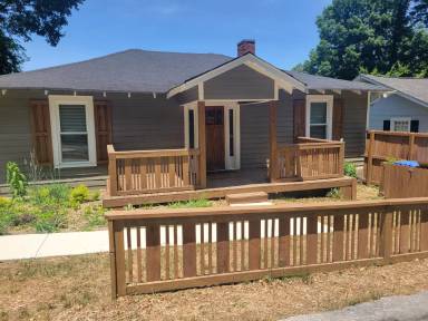 Main picture of 3025 Westside Dr