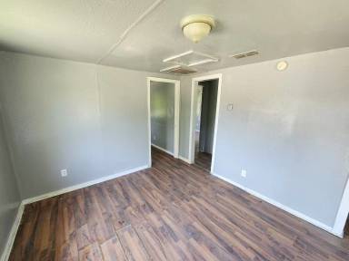 Main picture of 336 E Olive St